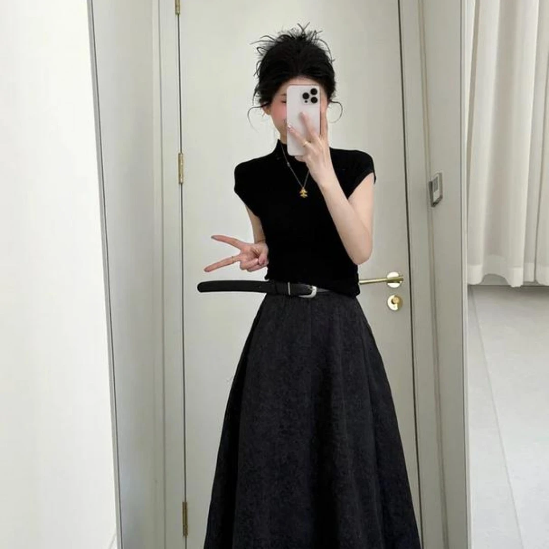 2025夏季新款韩系穿搭高级感黑色针织上衣高腰半身裙气质两件套女
