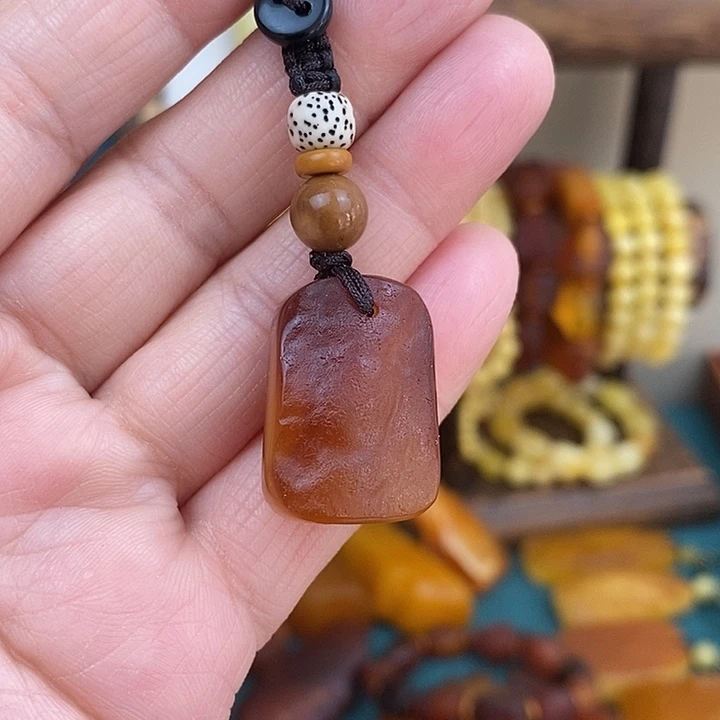 蜜蜡未镶嵌颈饰钥匙扣