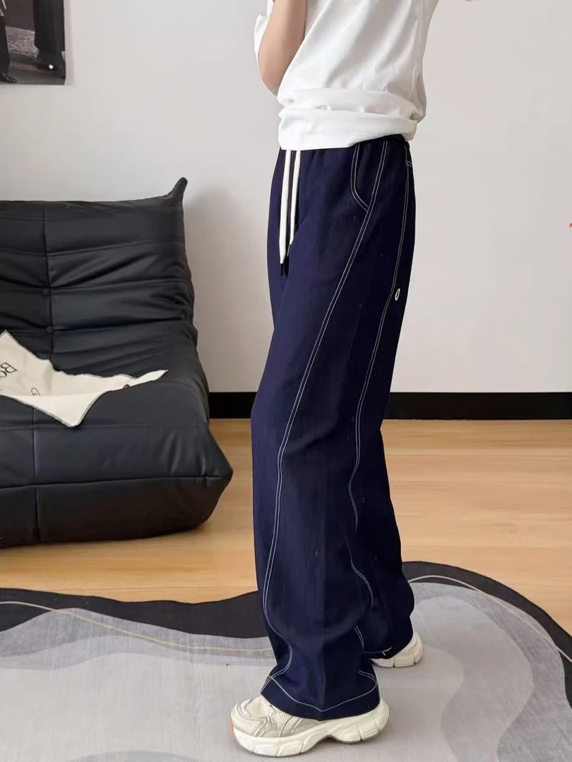 天气牛仔裤 垂坠度很好