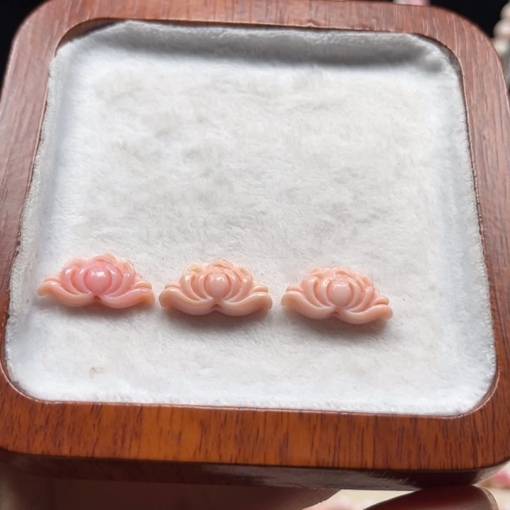 冷***心贝壳手串/手链粉贝小莲花