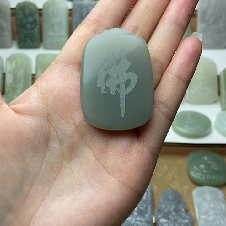 黄***迹和田玉未镶嵌颈饰