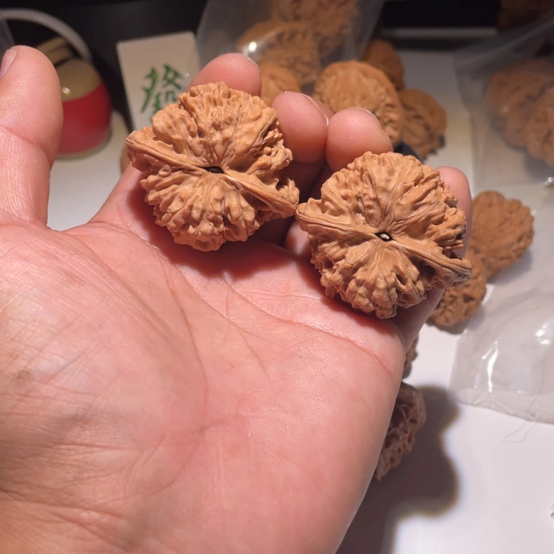 文玩核桃吊坠如*官帽