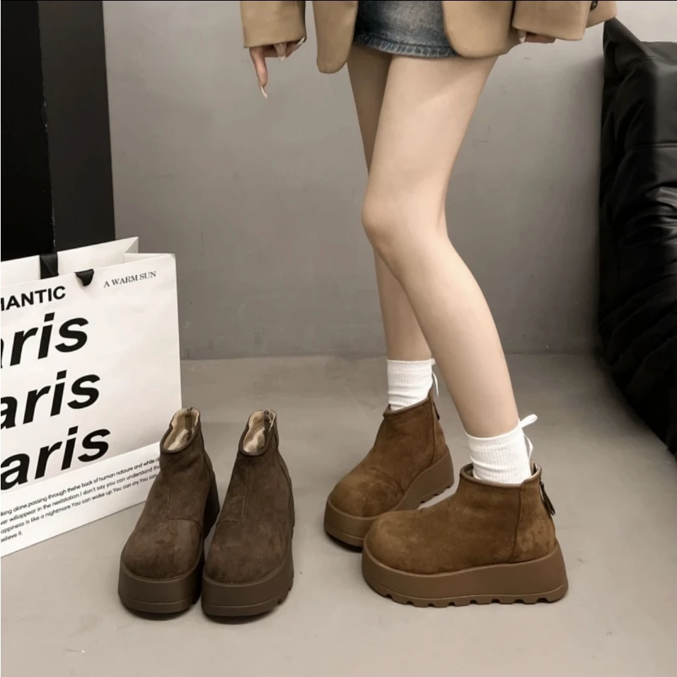 823-21加绒加厚简约款平底时尚保暖中筒女款冬季百搭厚底雪地靴