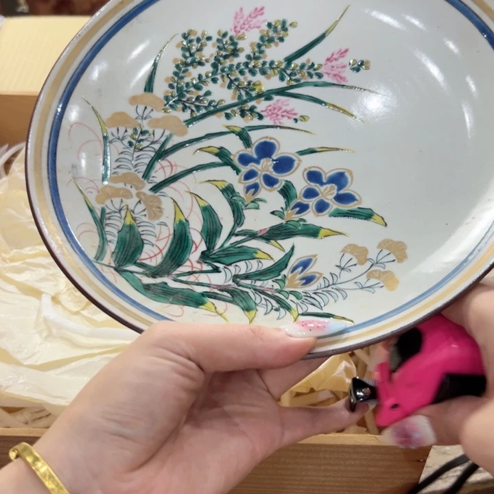 瓷片陶瓷制品及其化学组成