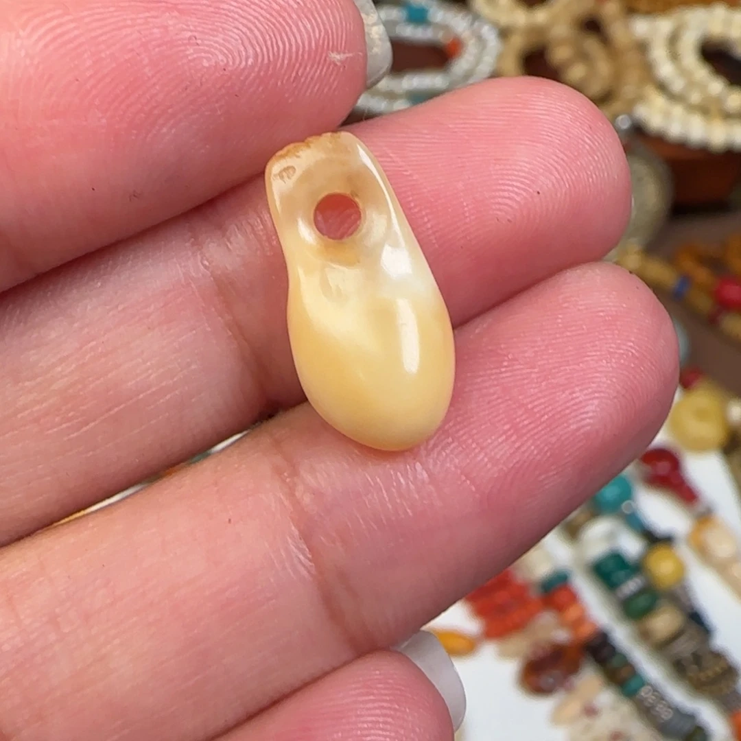 原***风树脂制品念珠配饰