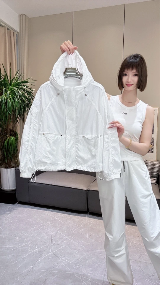 夏季短款薄款女不褪色连帽短外套洋气韩版风衣女装运动ol白色2609