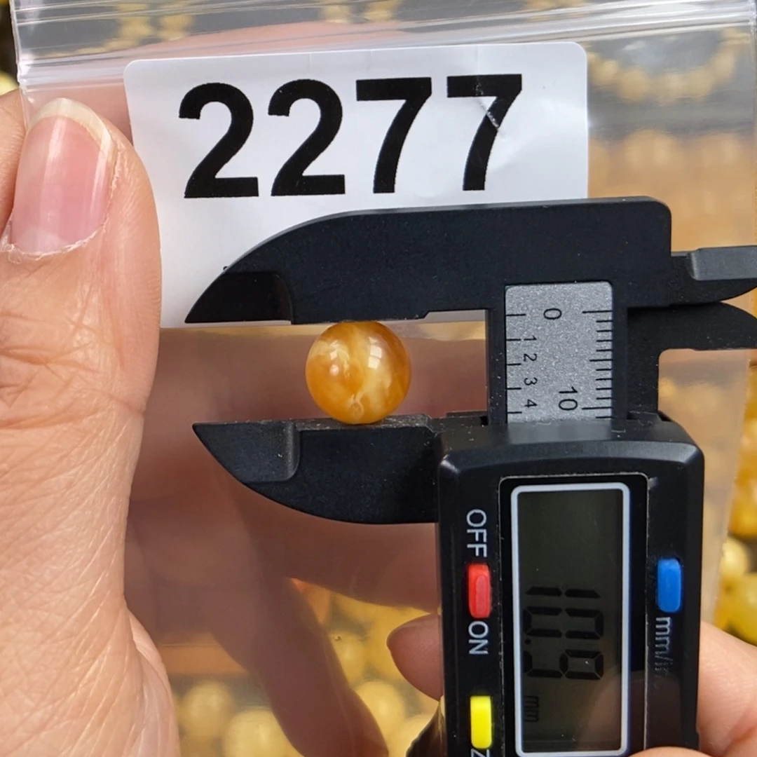 未镶嵌蜜蜡珠宝奇石