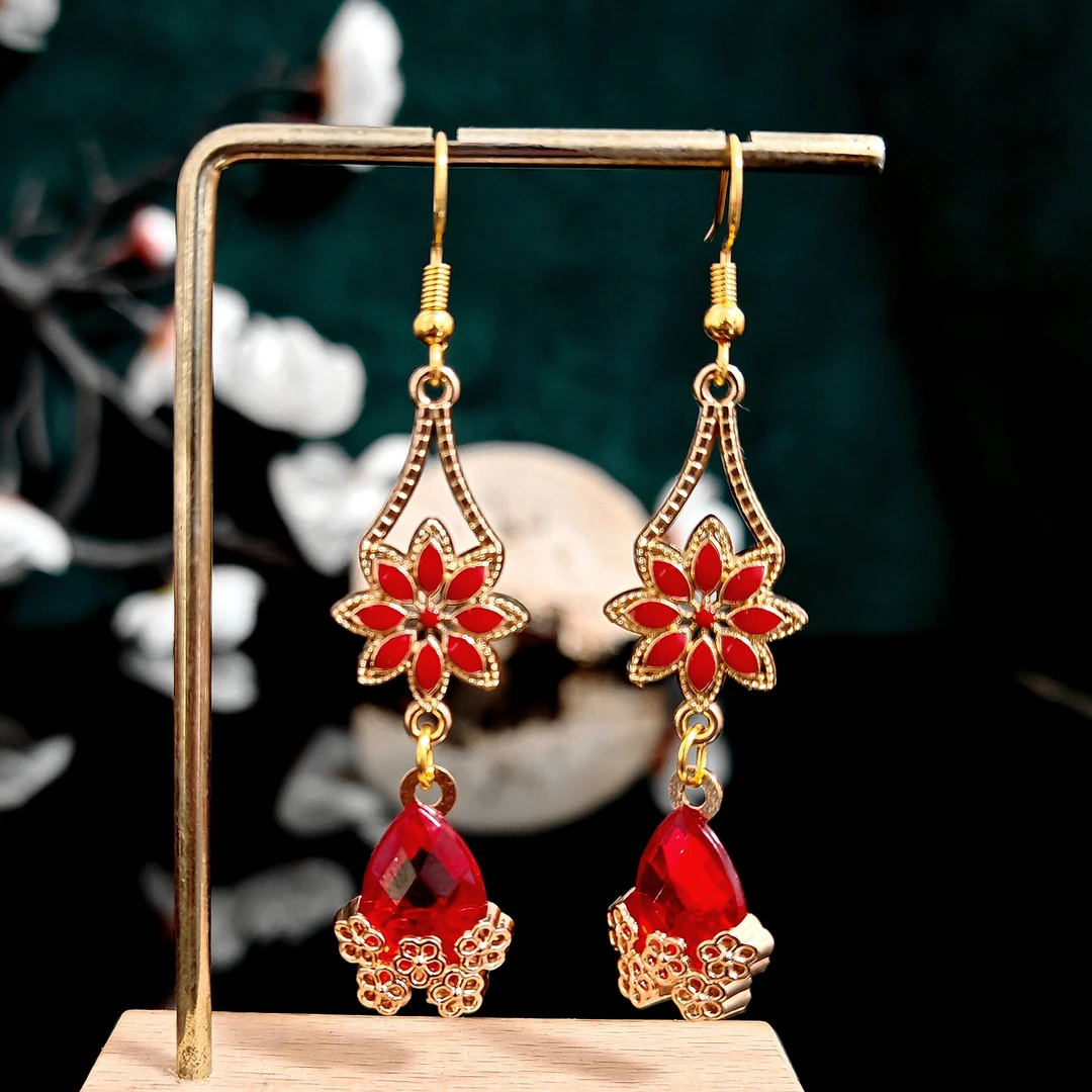 多吉米 合金耳饰 红瓣凝韵复古新中式耳环耳夹红色配汉服旗袍耳饰
