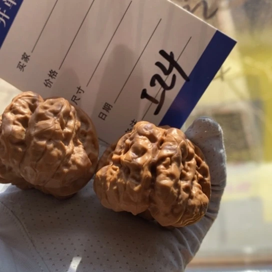 k***i文玩核桃吊坠42wa