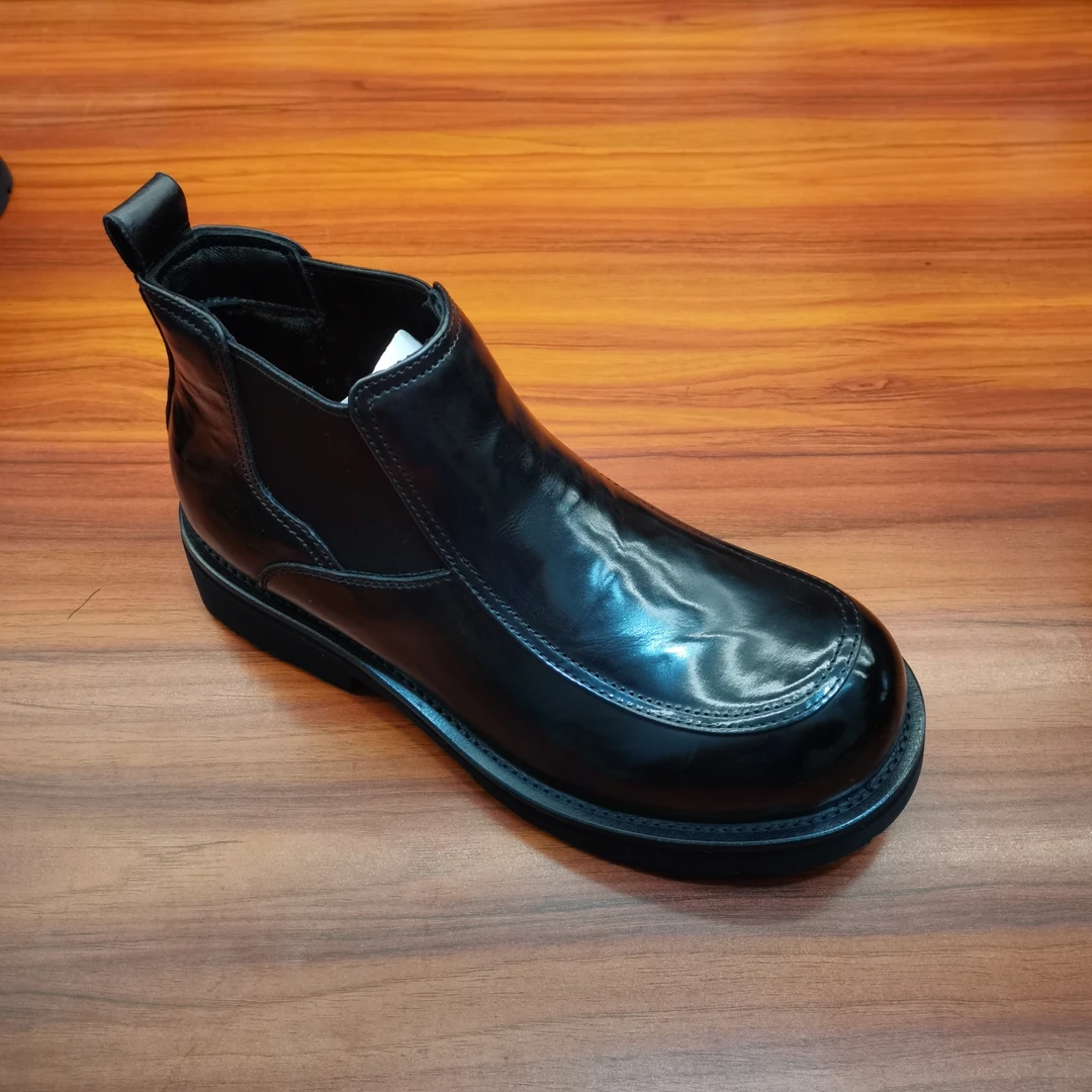 《内里加绒》广州冬季新款男士切尔西靴上新，头层牛皮制作88629-6M