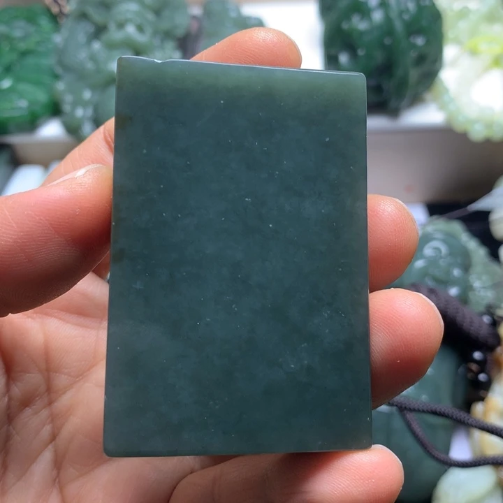 《***》和田玉未镶嵌颈饰