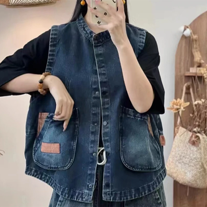 685蓝2025春季新款女士牛仔马夹文艺复古坎肩百搭贴布撞色马甲
