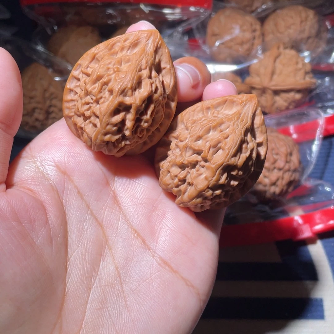 吊坠文玩核桃佛塔鸡心36