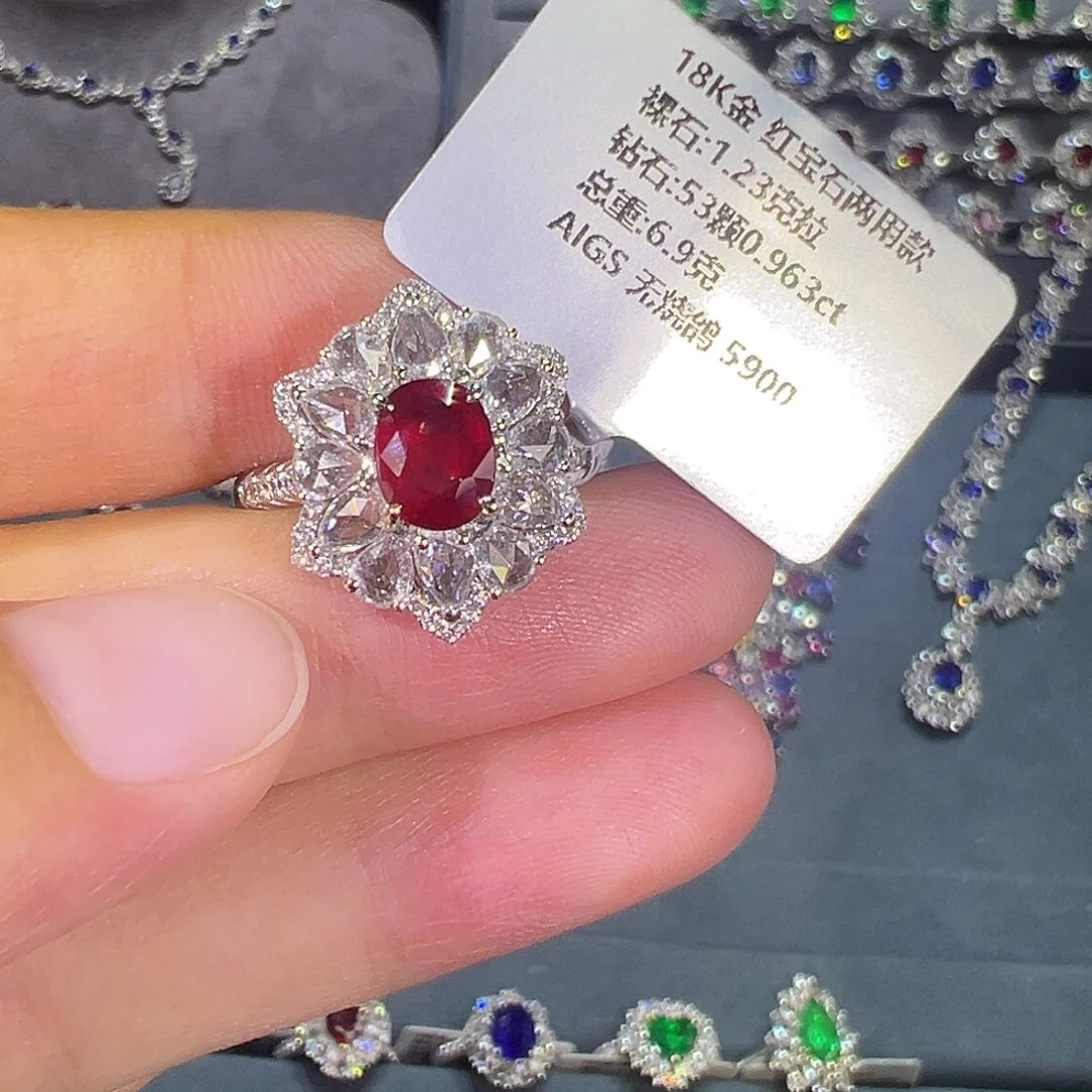 戒指18K金镶嵌红宝石
