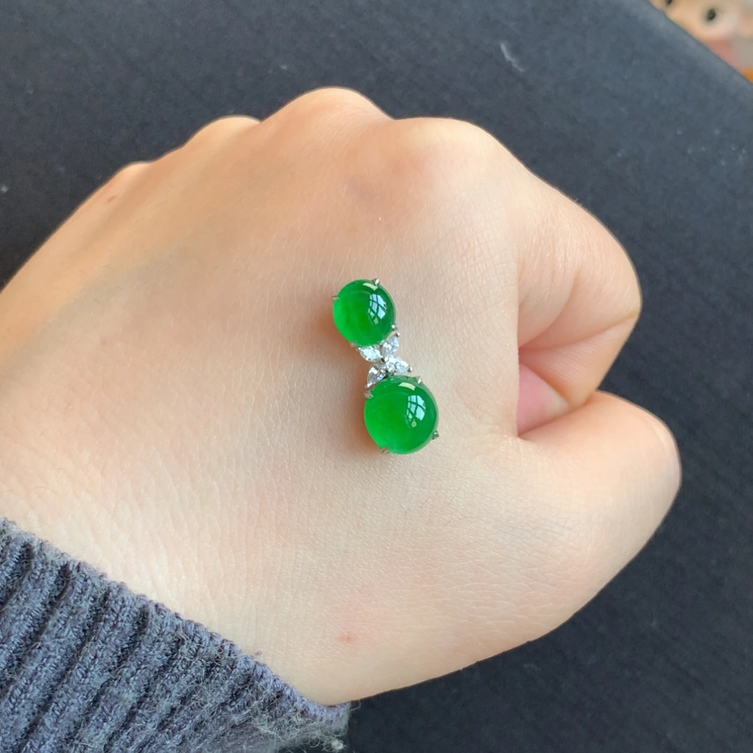 翡翠18K金镶嵌颈饰天然翡翠