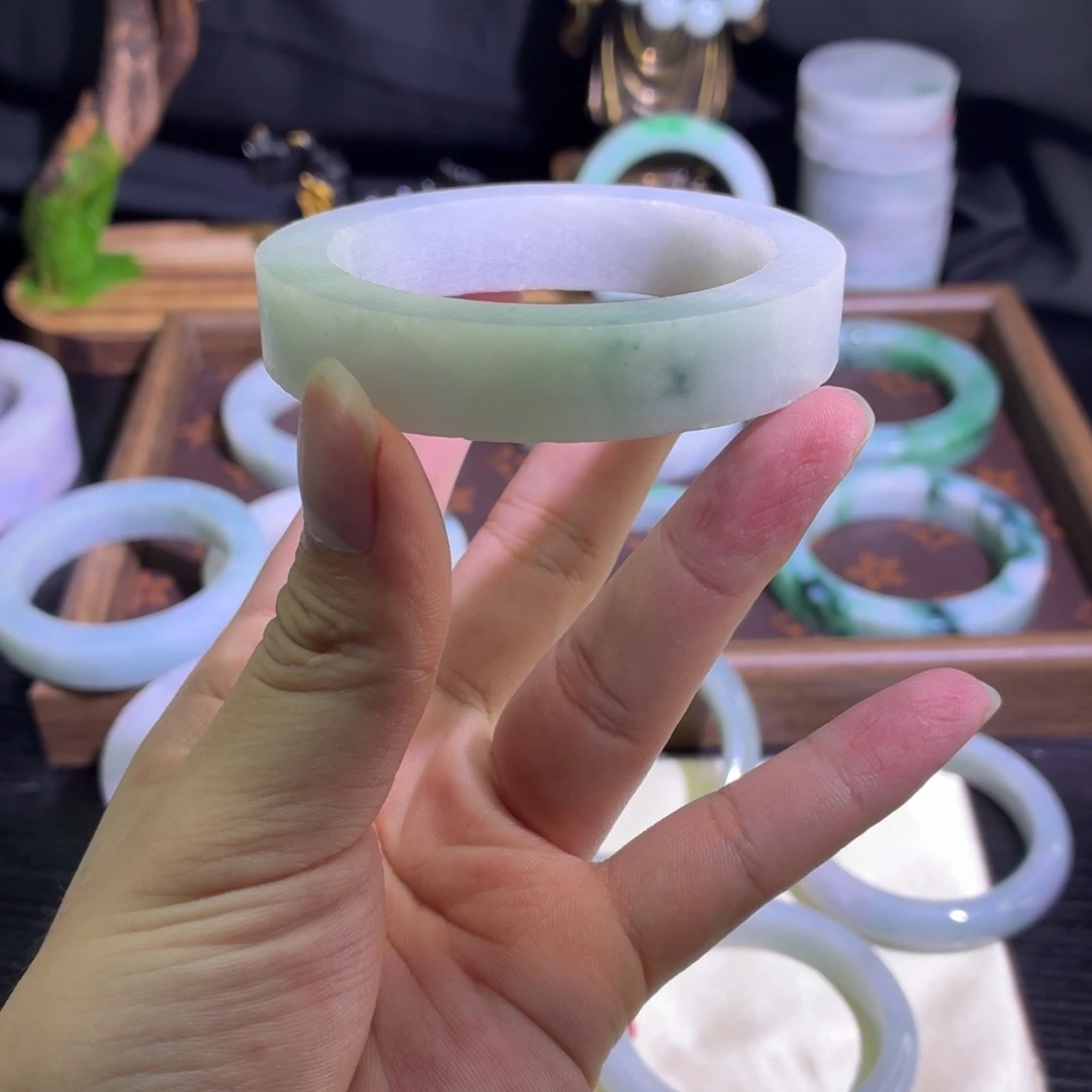 定制翡翠未镶嵌正圈