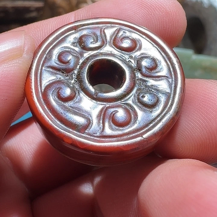 刘***宏和田玉（糖玉）未镶嵌颈饰