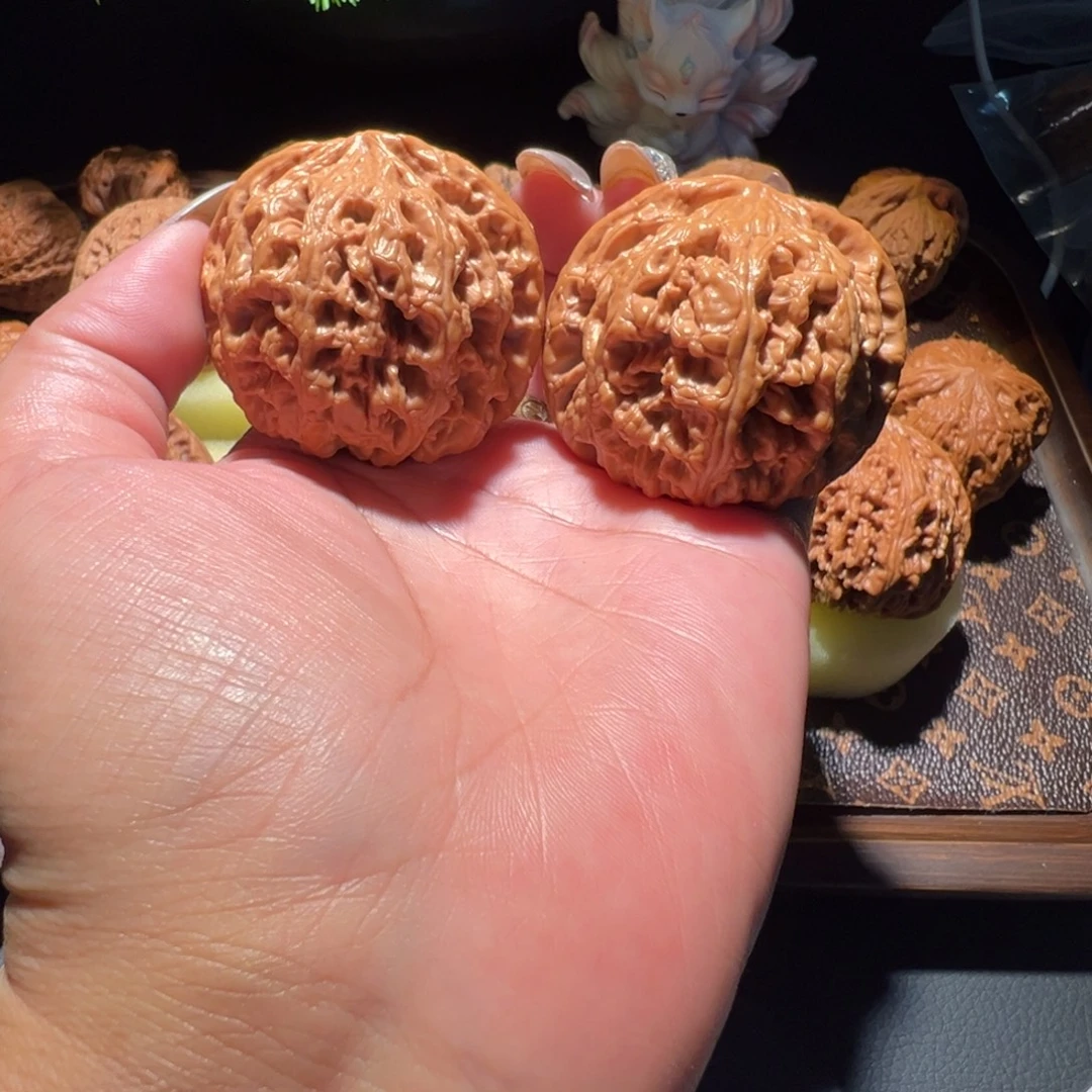 文玩核桃吊坠大粗筋46