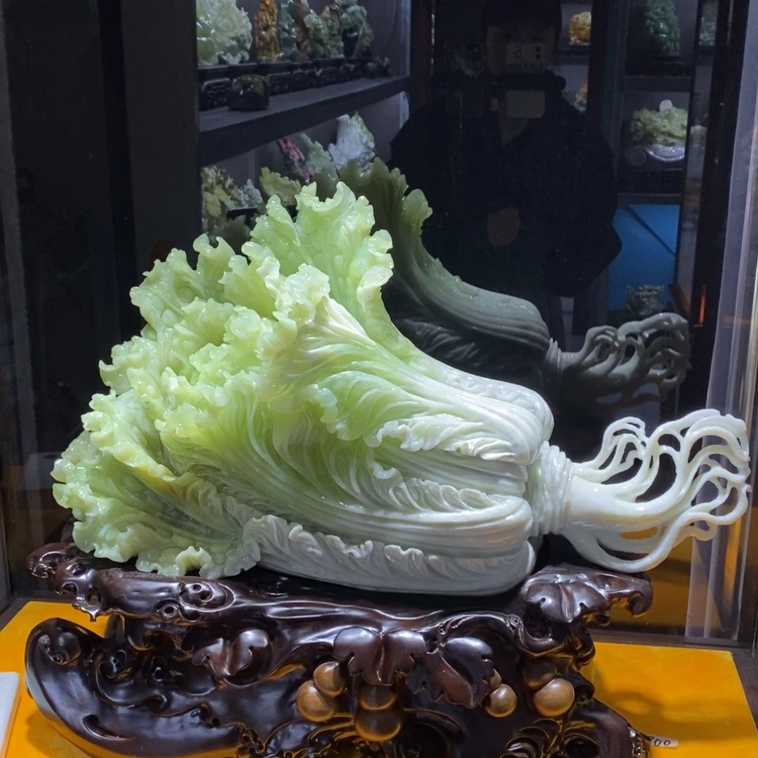 蛇纹石玉未镶嵌珠宝奇石