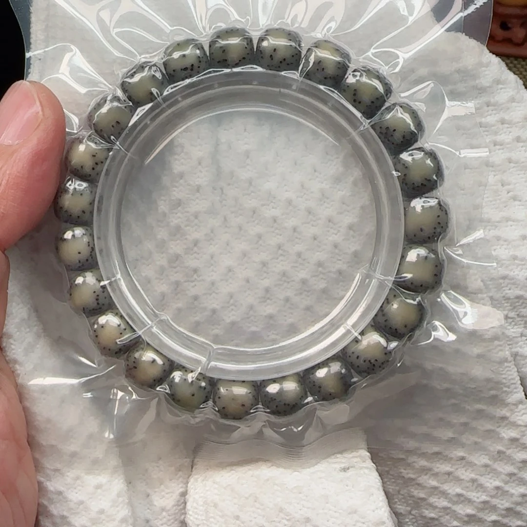 星月菩提手串帝绿果冻侧留白10*9