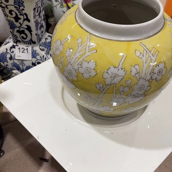 瓷片瑕。。。。。。。。。。。。。