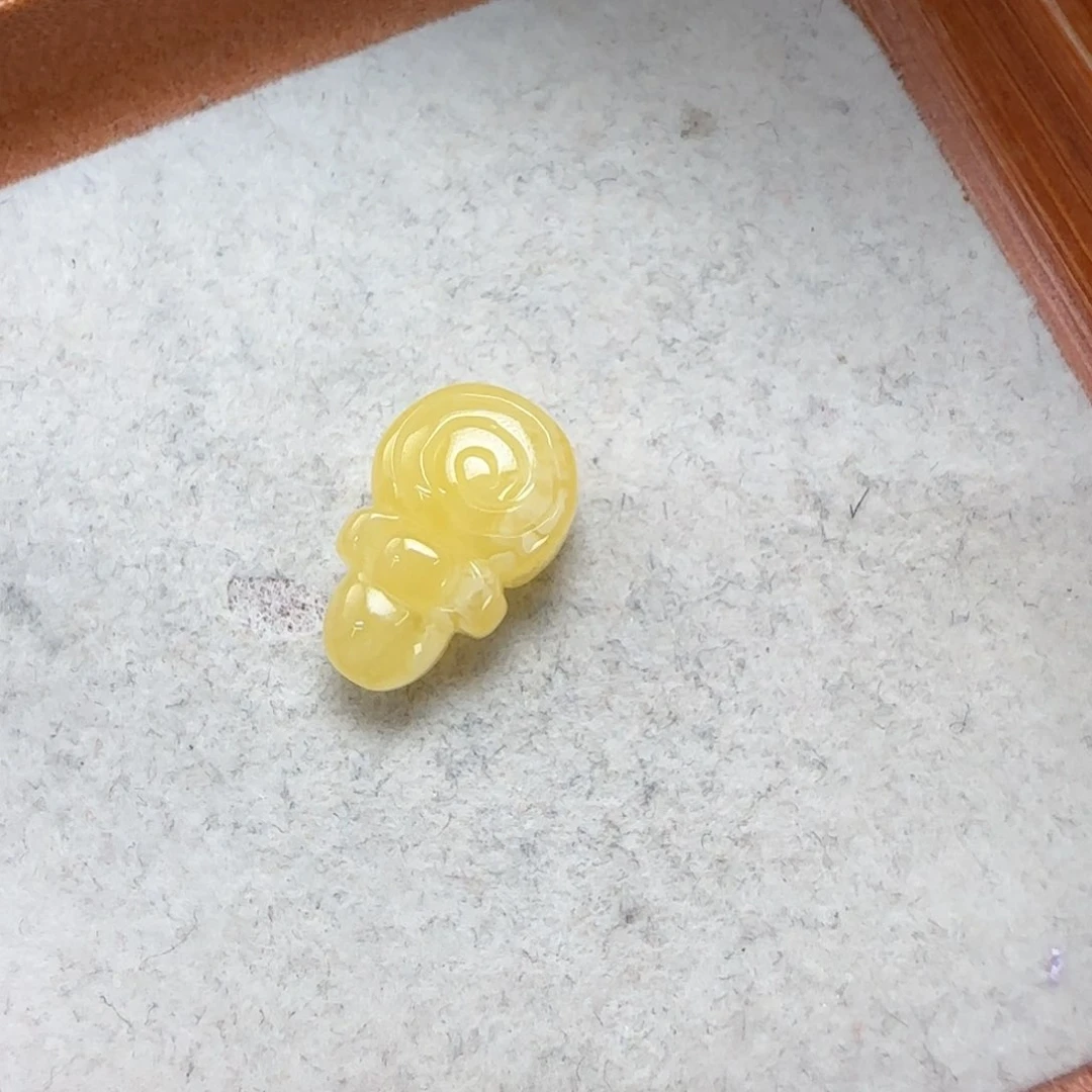 琥珀未镶嵌珠宝奇石定制