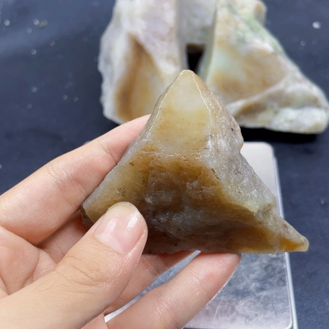 未镶嵌和田玉珠宝半成品