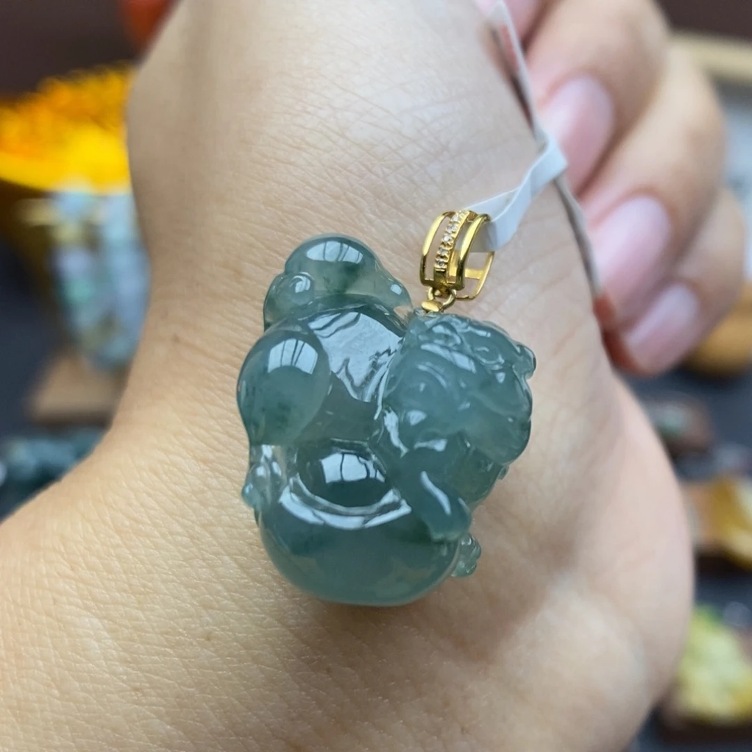 【闪购商品】颈饰18K金镶嵌翡翠68