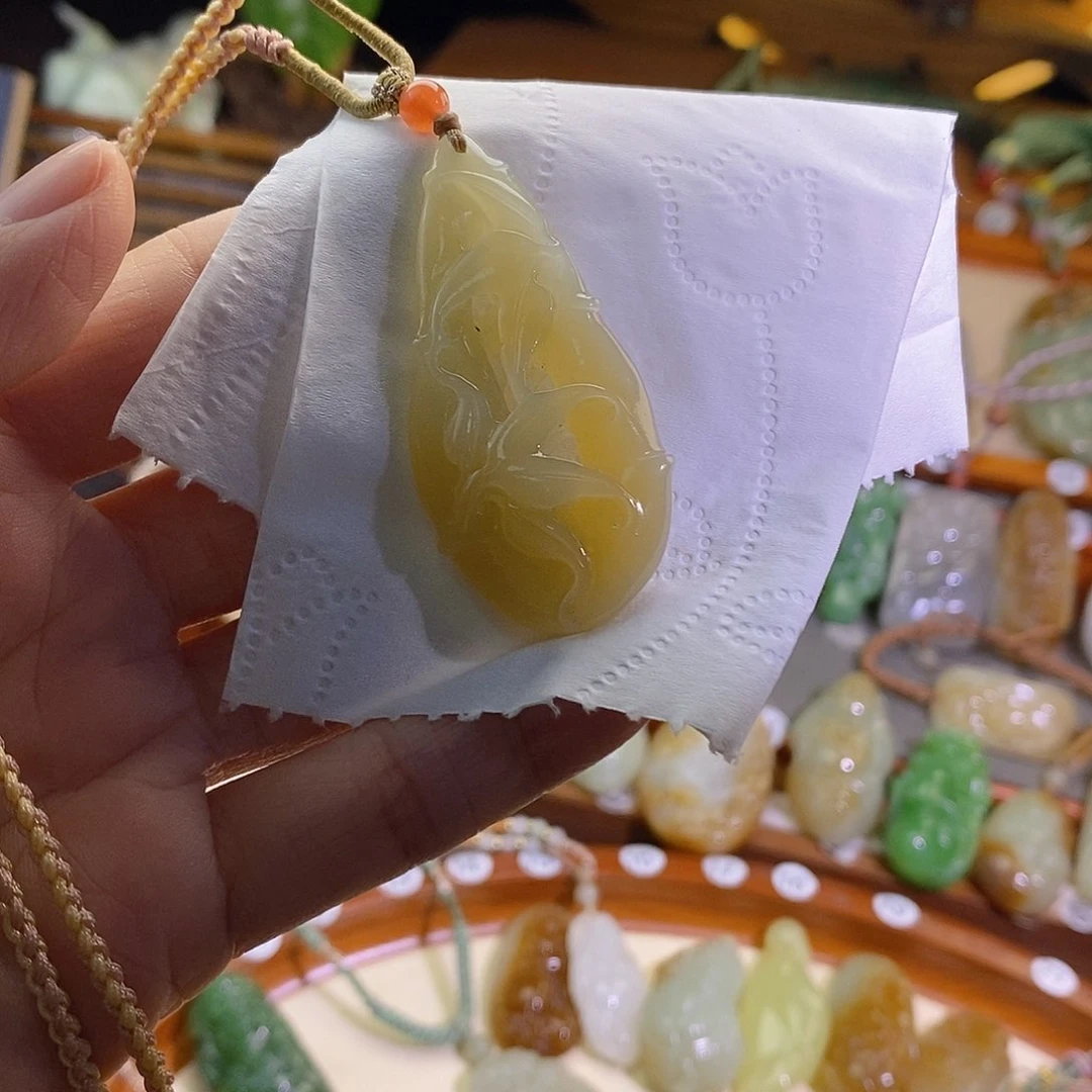 和田玉未镶嵌颈饰蒹**苍