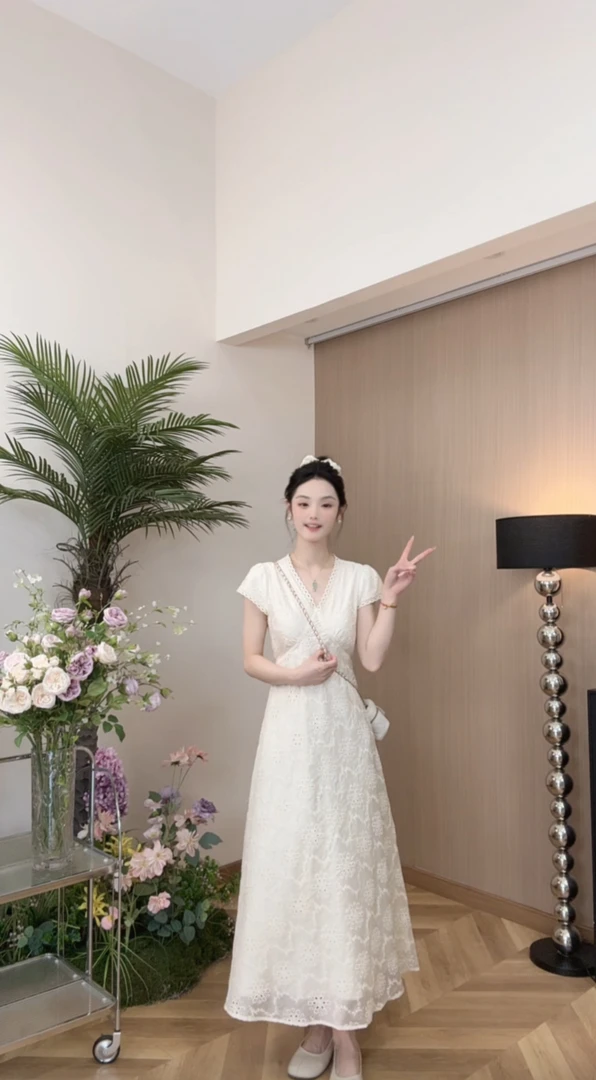 AN.XIN【月光蜜罐】温柔风法式优雅V领蕾丝边收腰显瘦连衣裙9663