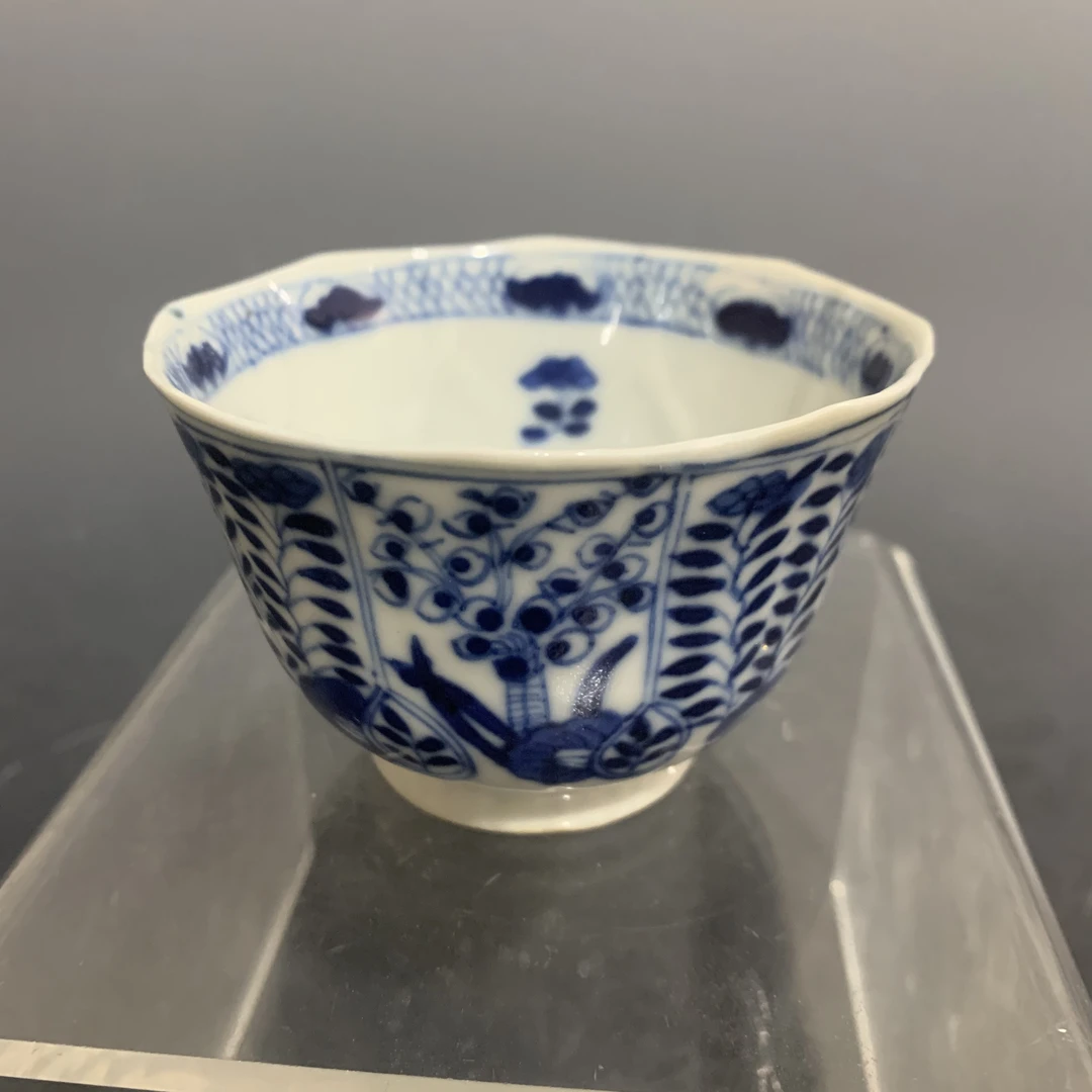 A0816024 清光绪 青花花卉纹杯（高度约5.6 口径8.2）