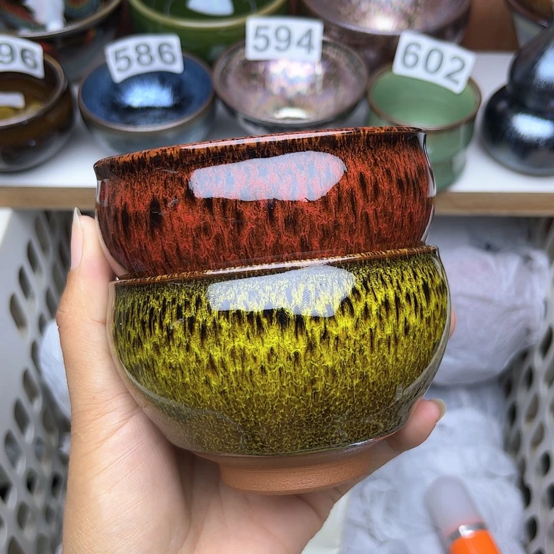 茶盏您好他超级显腿长