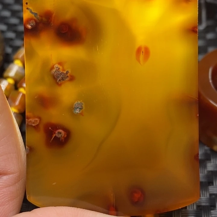 玛瑙/玉髓颈饰未镶嵌野**光