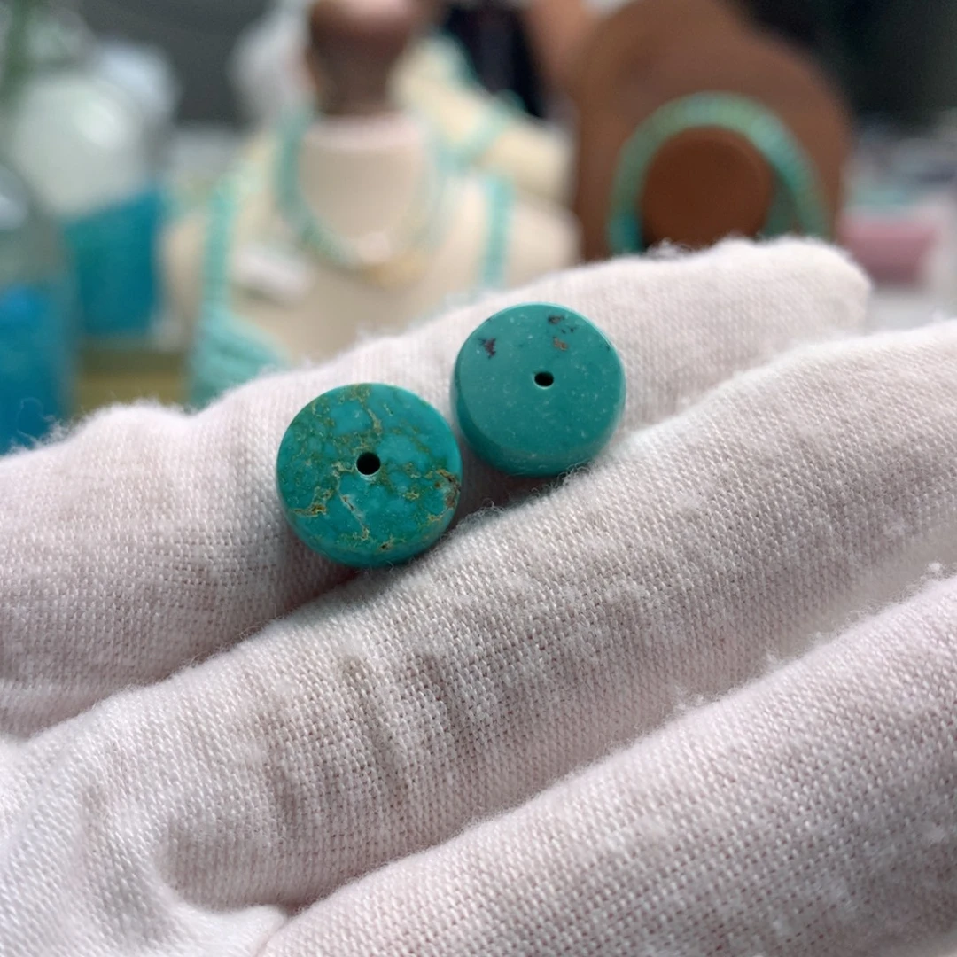 绿松石未镶嵌饰品