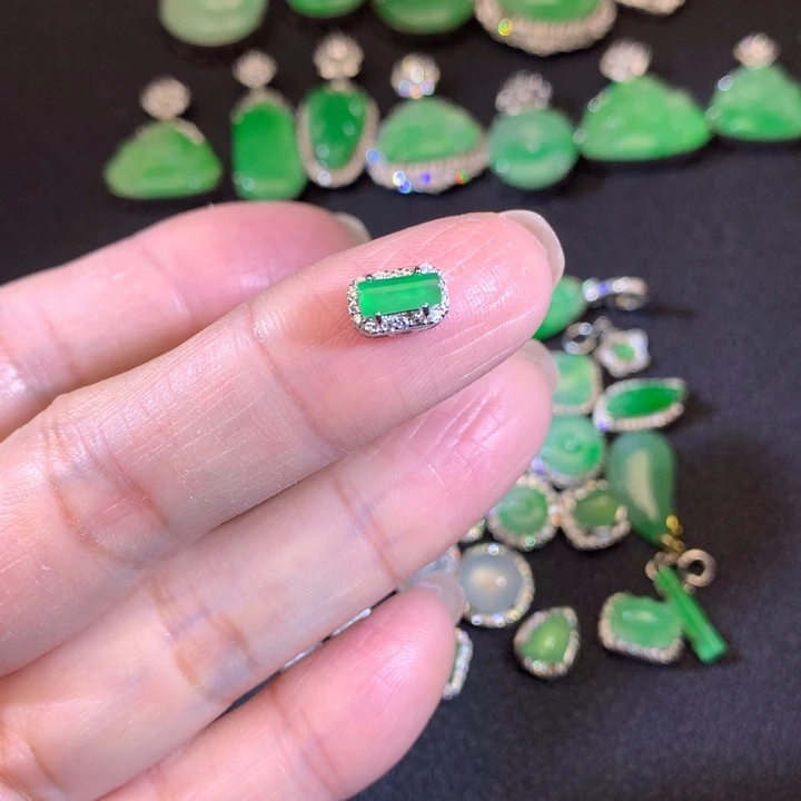 翡翠银S925镶嵌套链柱子