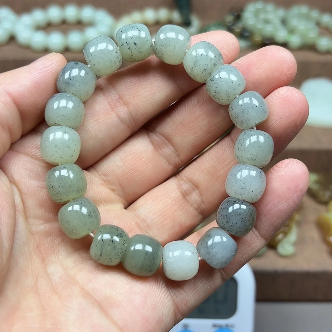 和田玉未镶嵌挂件广*王