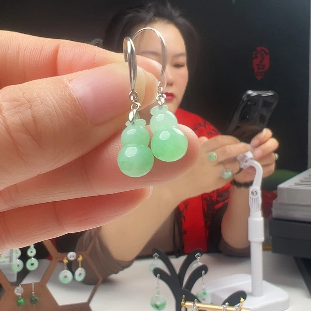 银S925镶嵌翡翠耳饰