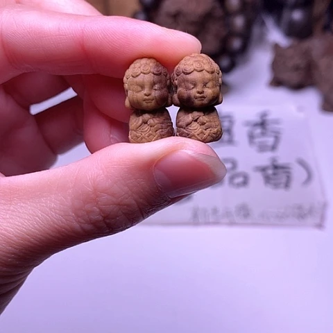 檀香木其他大*茶檀香宝宝佛一对
