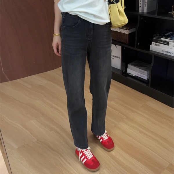 黑灰色直筒牛仔裤女2025新款春秋季宽松休闲九分裤高腰显瘦裤子潮