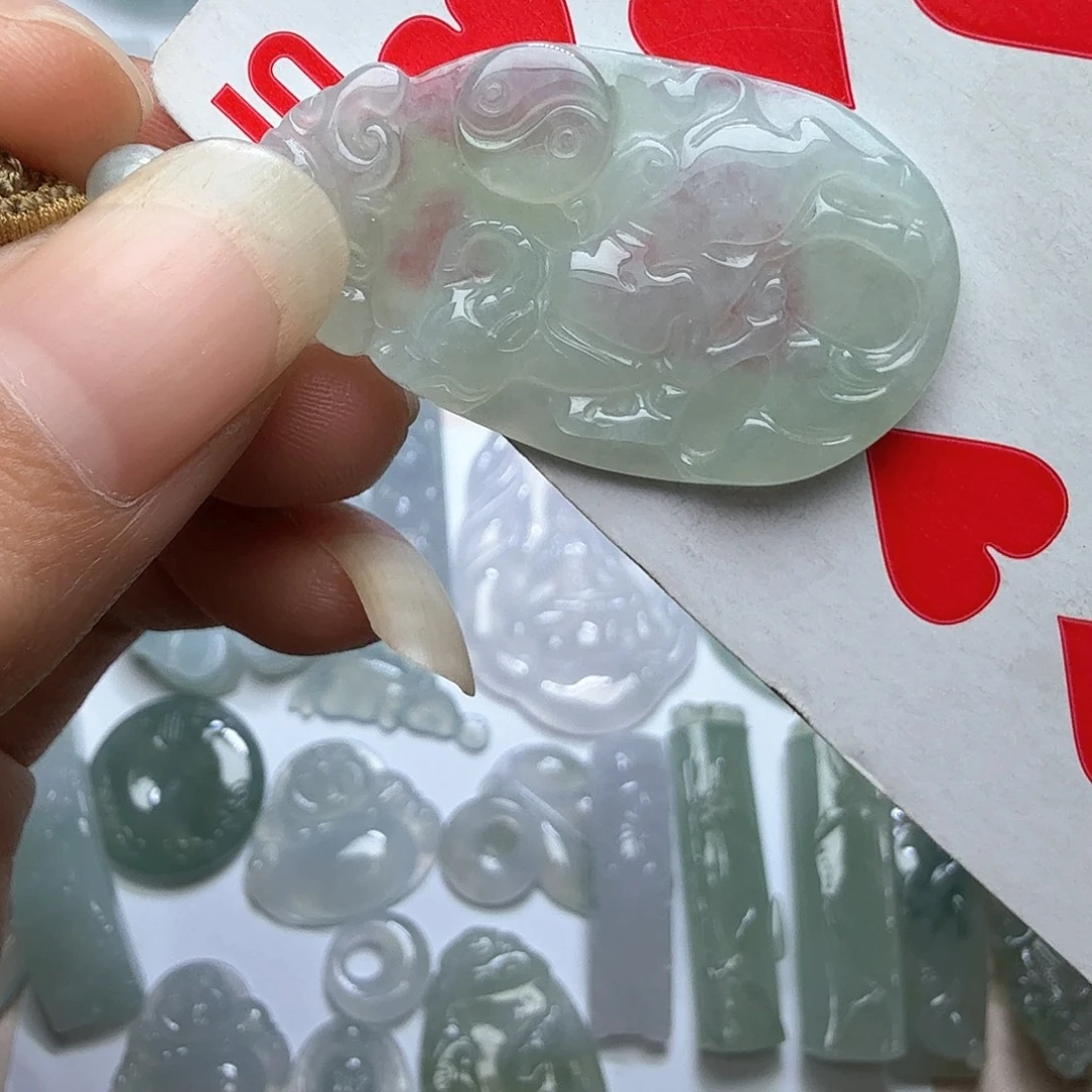 翡翠未镶嵌颈饰天然缅甸翡翠A货牛牌