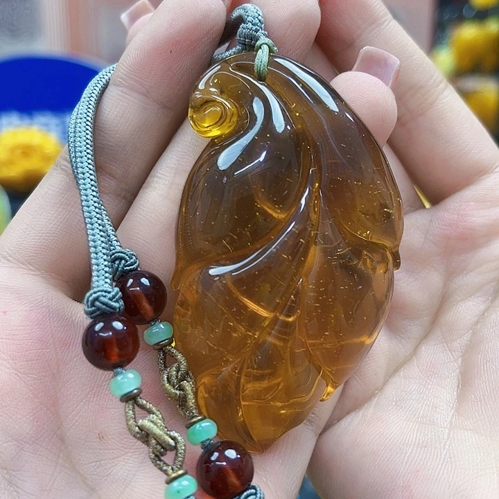 未镶嵌颈饰蜜蜡吊坠