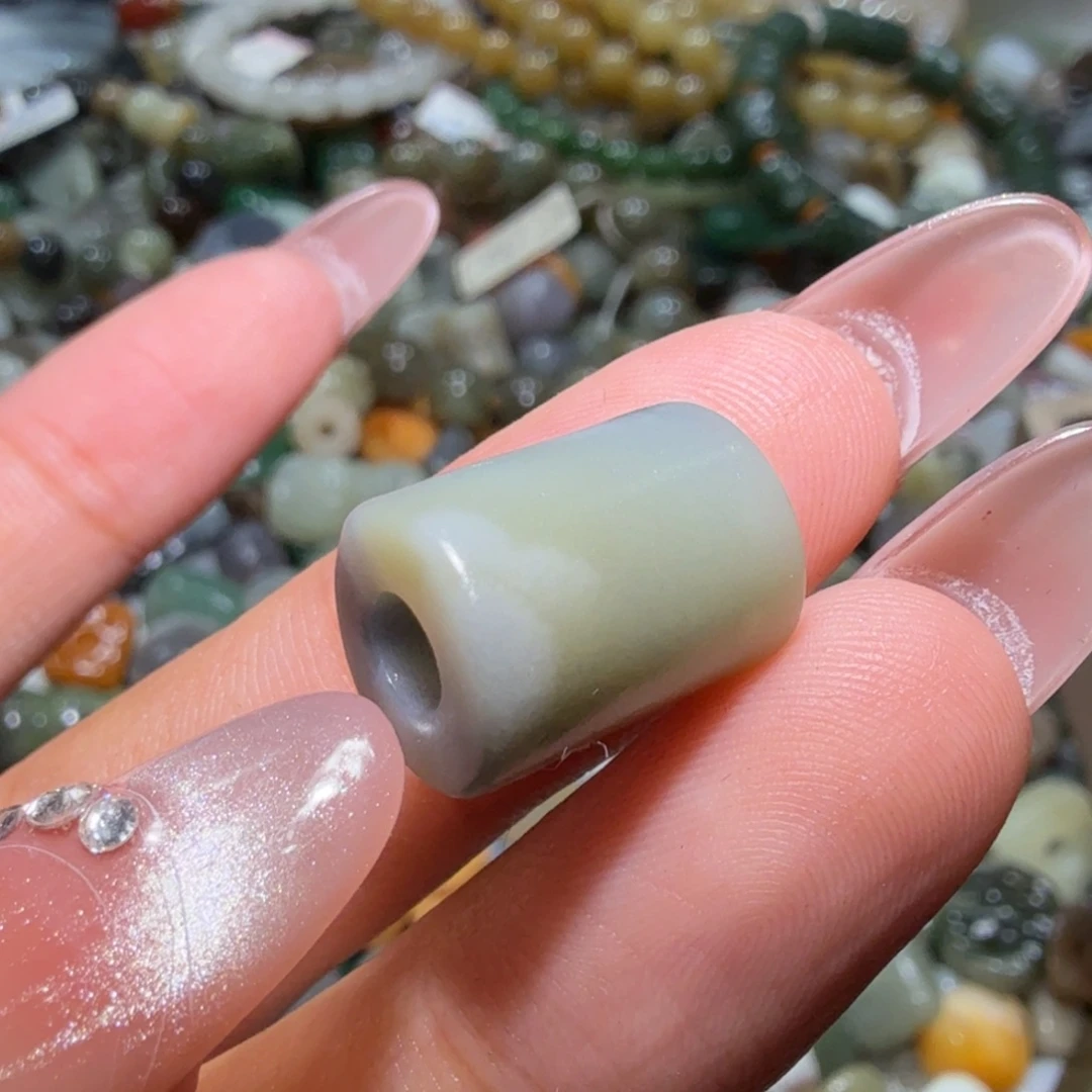 和田玉未镶嵌珠宝半成品