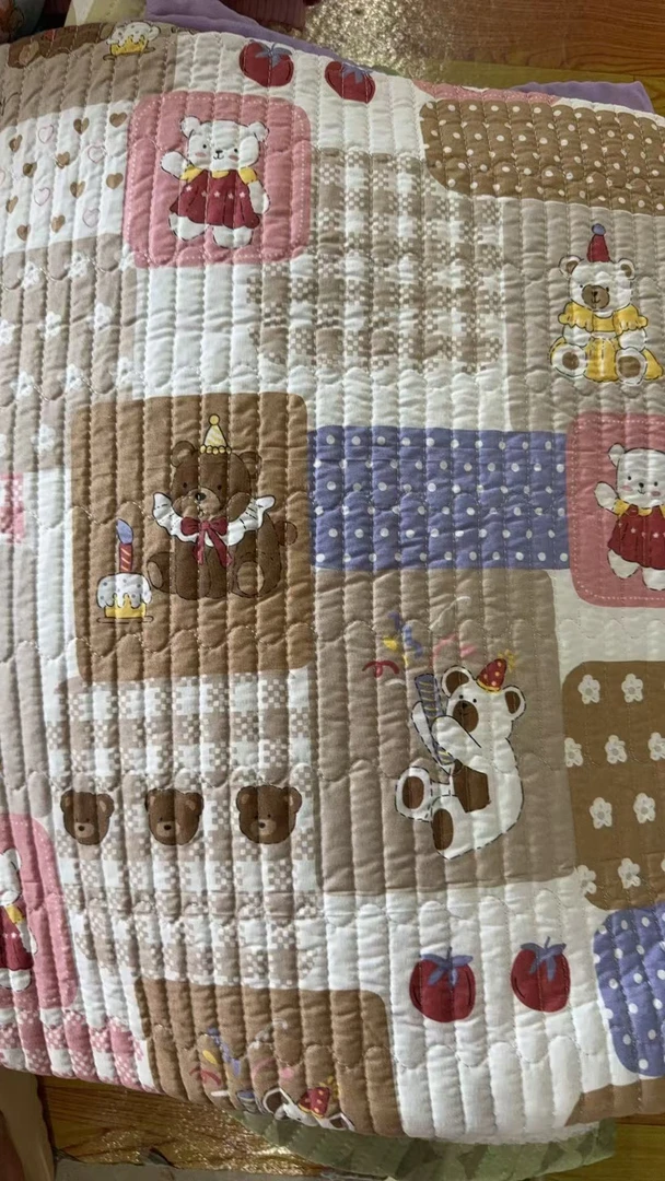 顽皮熊200*230莫代尔棉加厚绗缝床盖