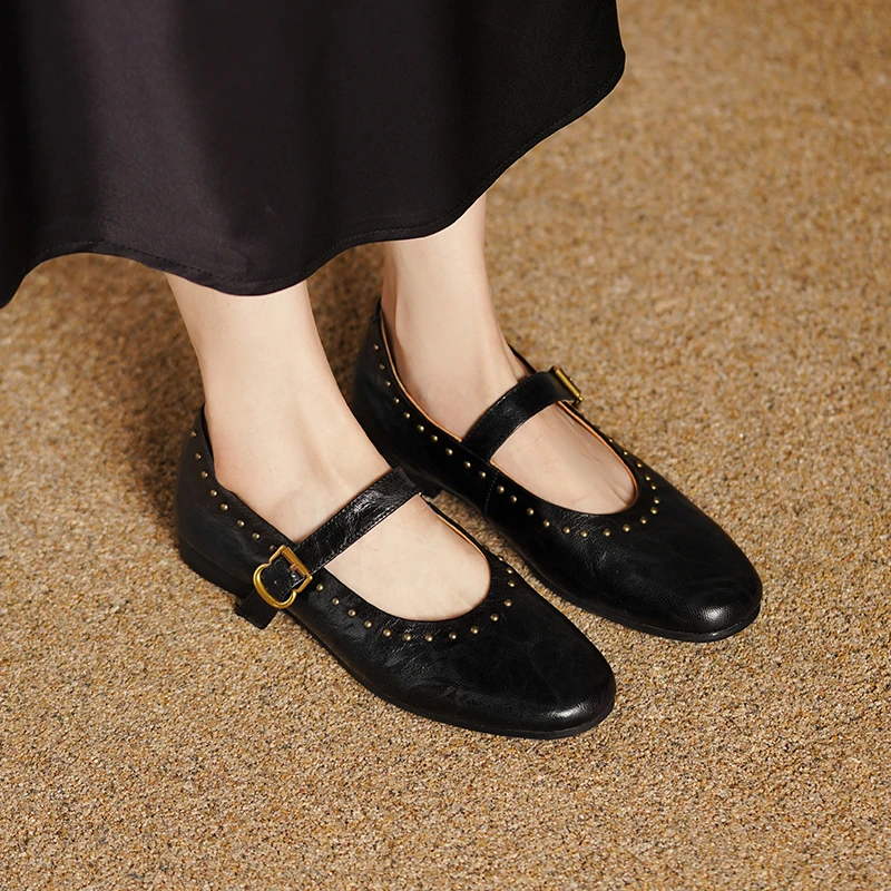 2025年春秋新款一字式扣带玛丽珍女鞋软底舒适浅口休闲平底单鞋女