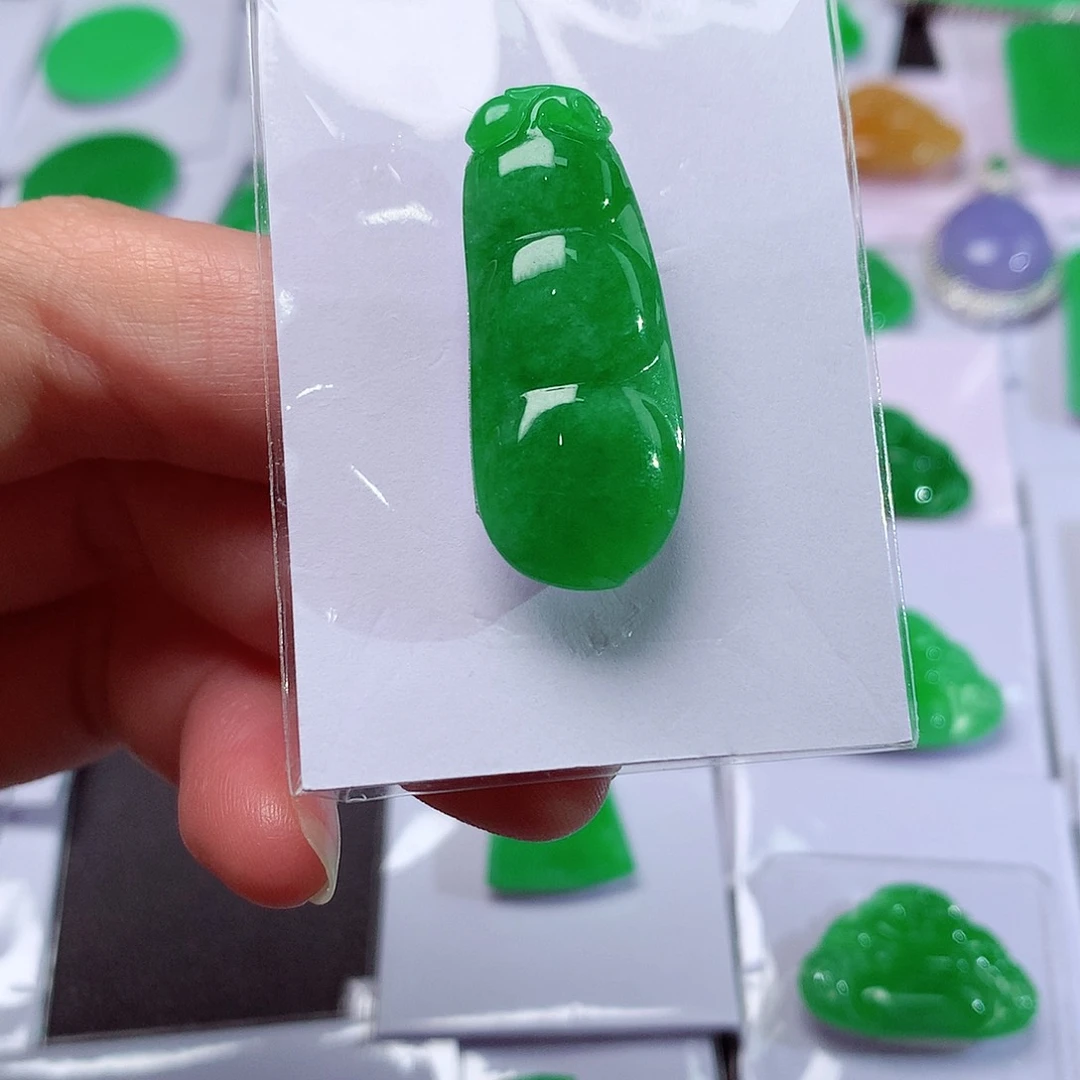 吊坠(赠链)未镶嵌翡翠天然翡翠