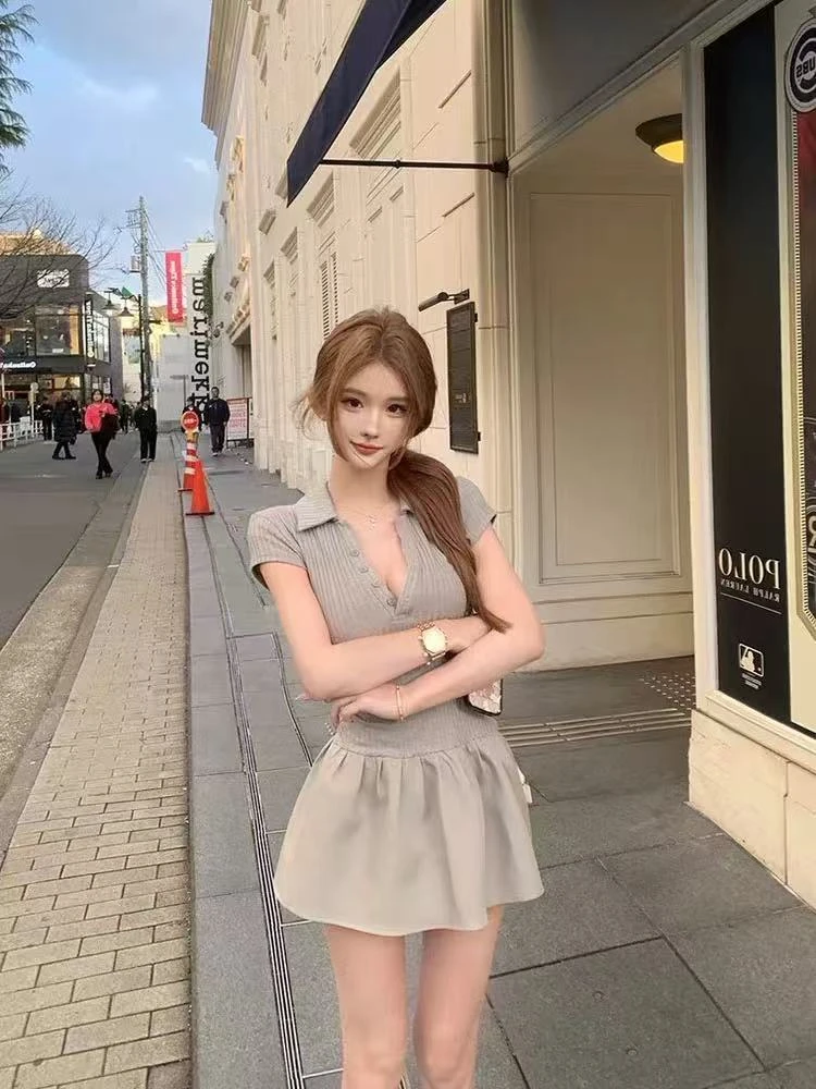 TEEINXX辣妹灰色polo领拼接连衣高级感短款显瘦蓬蓬裙子DH019