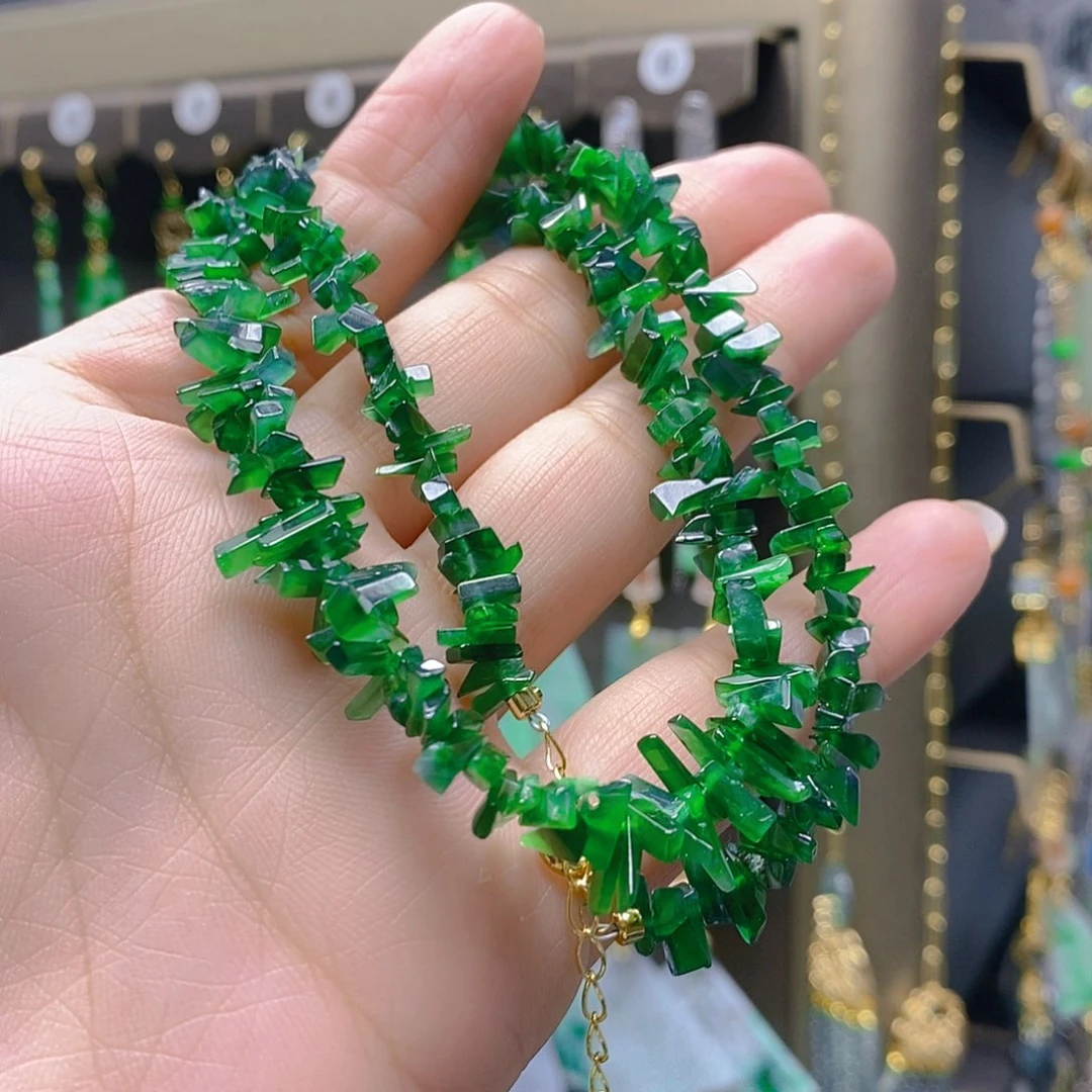 未镶嵌翡翠耳饰翡翠