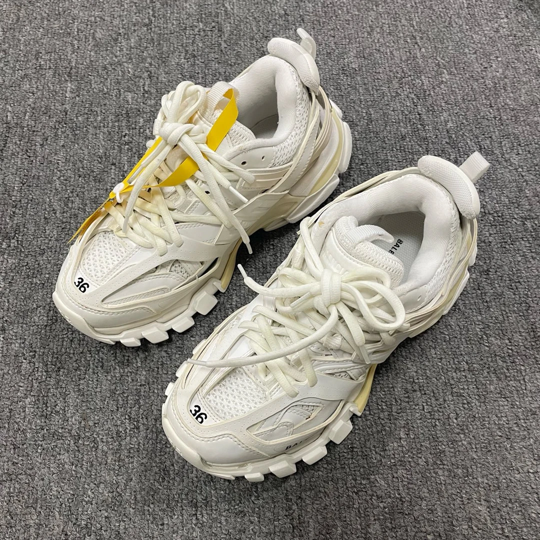95新 Balenciaga/巴黎世家 圆头系带低帮生活休闲鞋  36码/5990