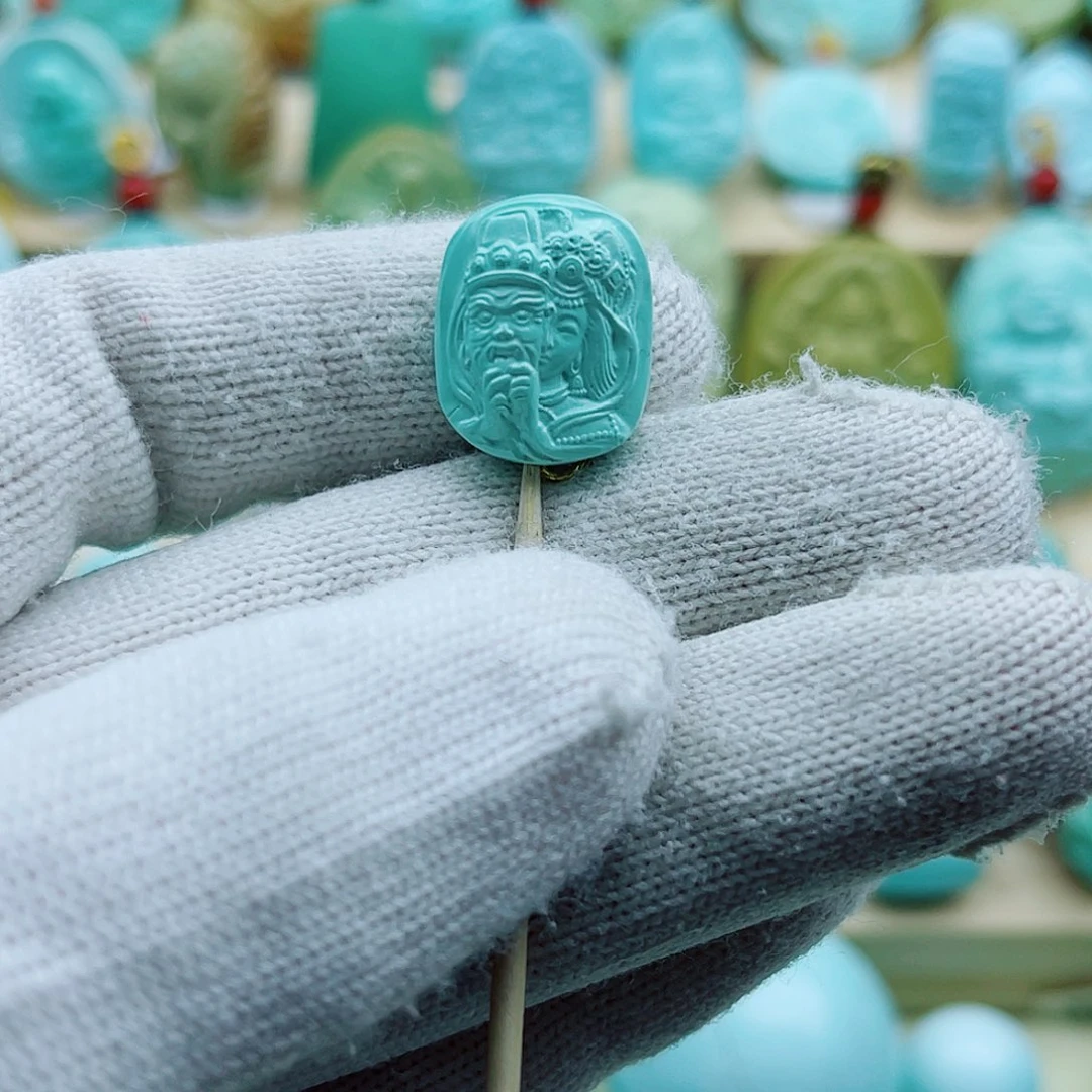 绿松石未镶嵌珠宝奇石