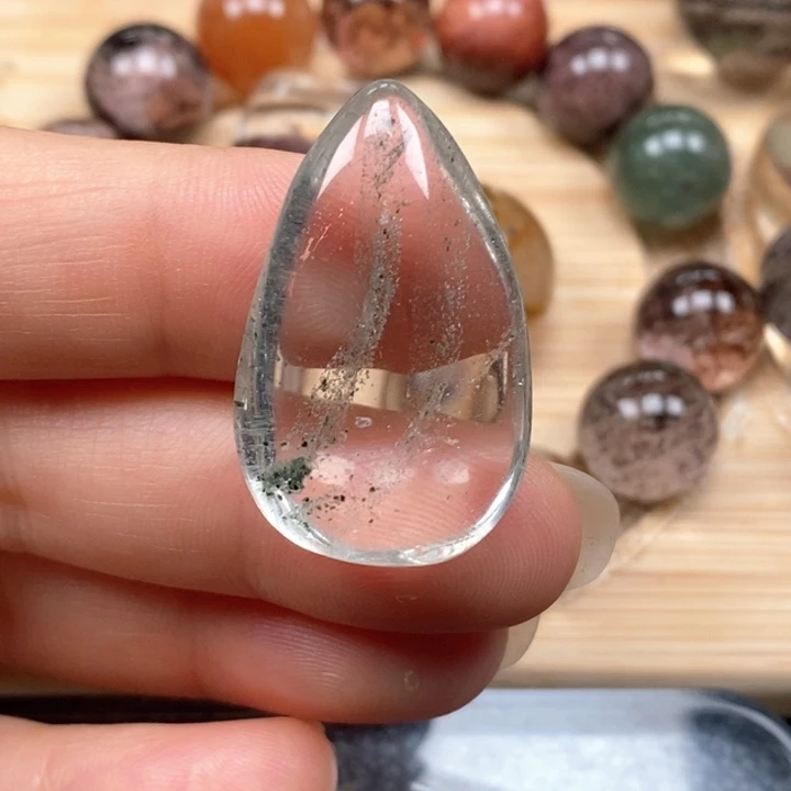 未镶嵌颈饰水晶水晶